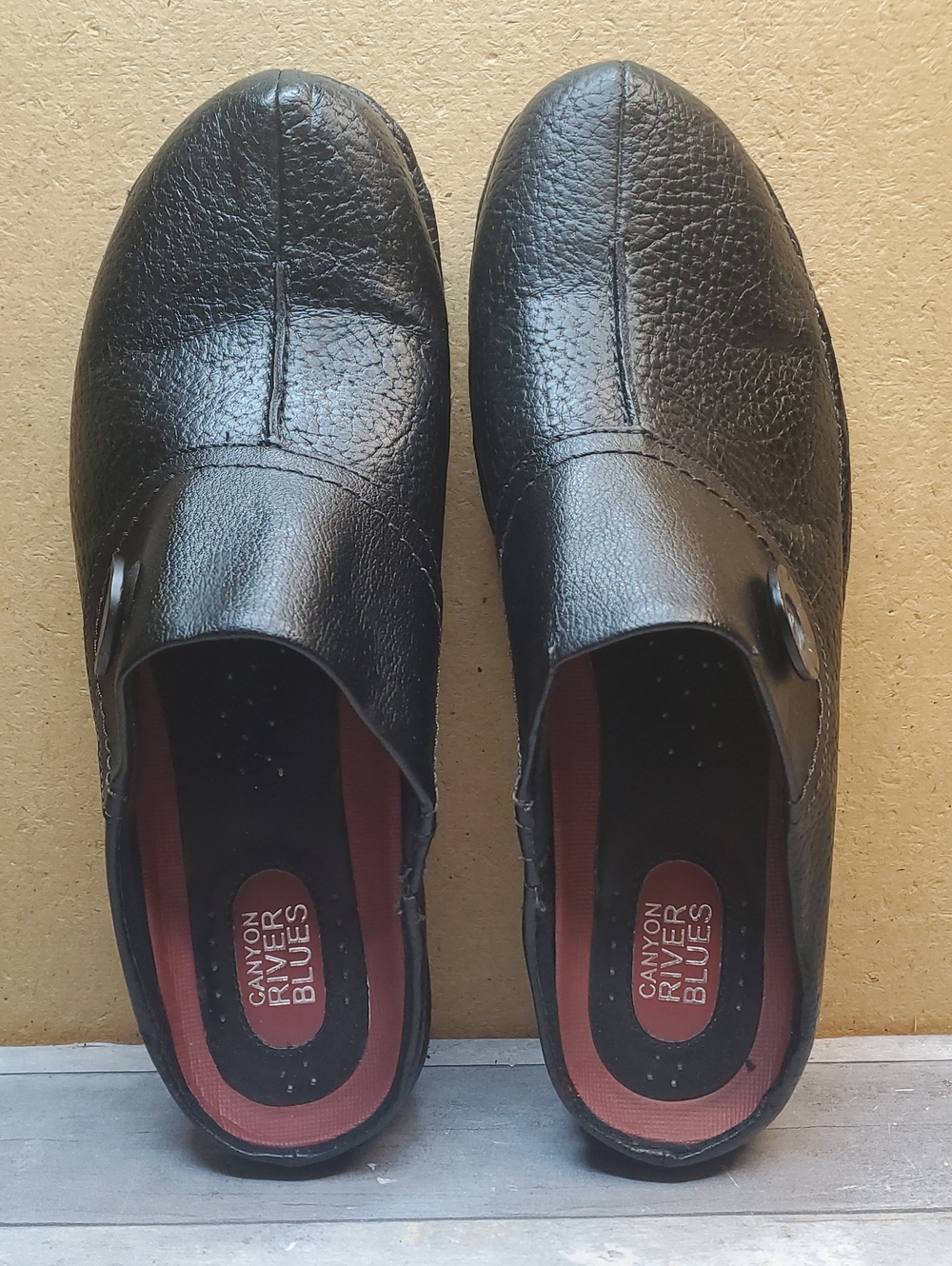 Canyon River Blues Black Slip-On Mules with Button Accent Size 8 M